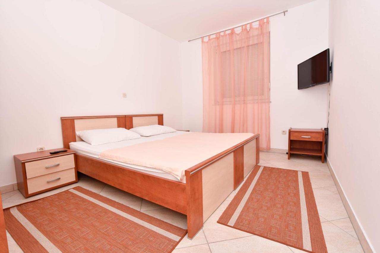 Apartment Jaspis 비오그라드나모루 외부 사진