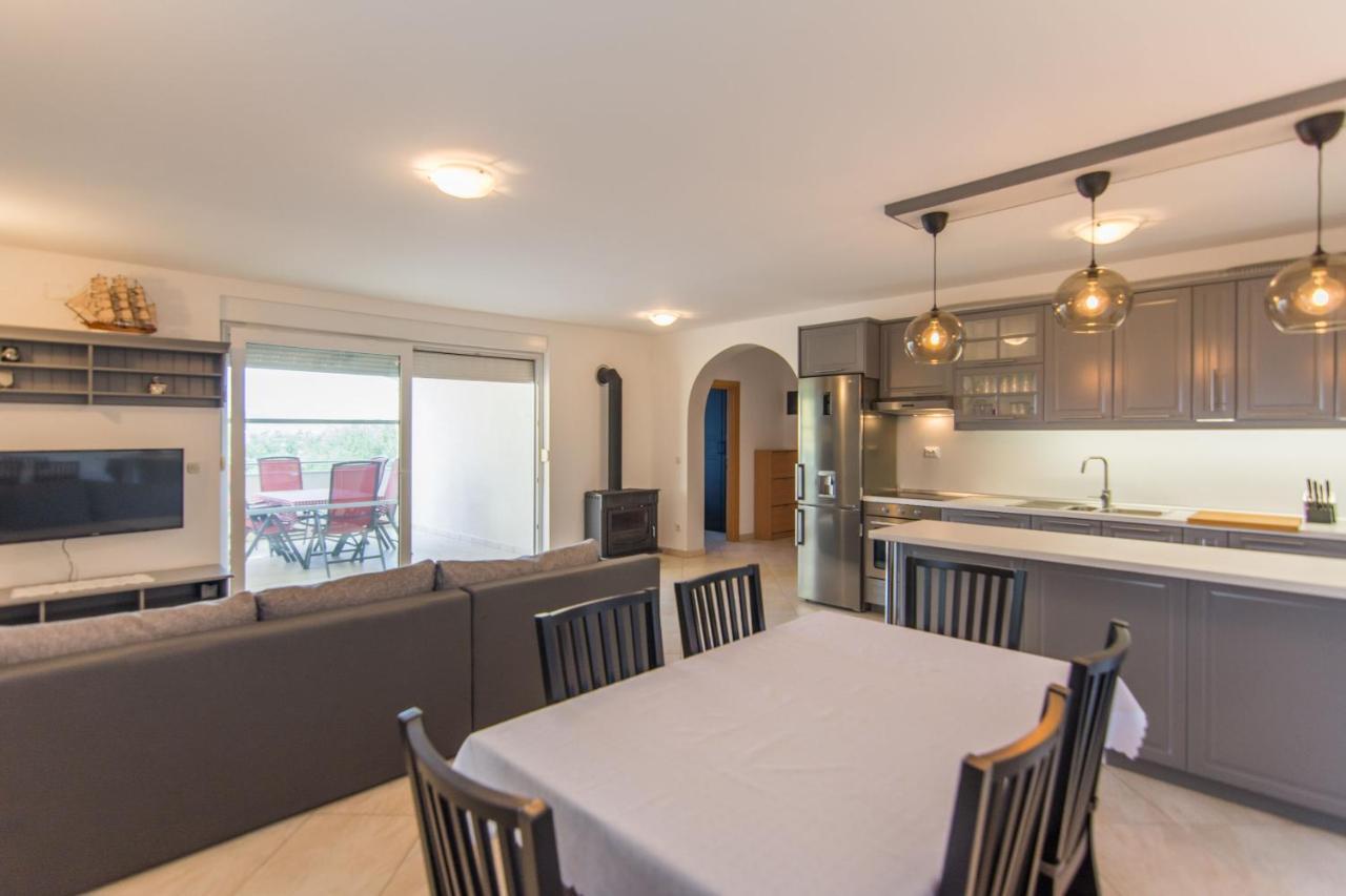Apartment Jaspis 비오그라드나모루 외부 사진